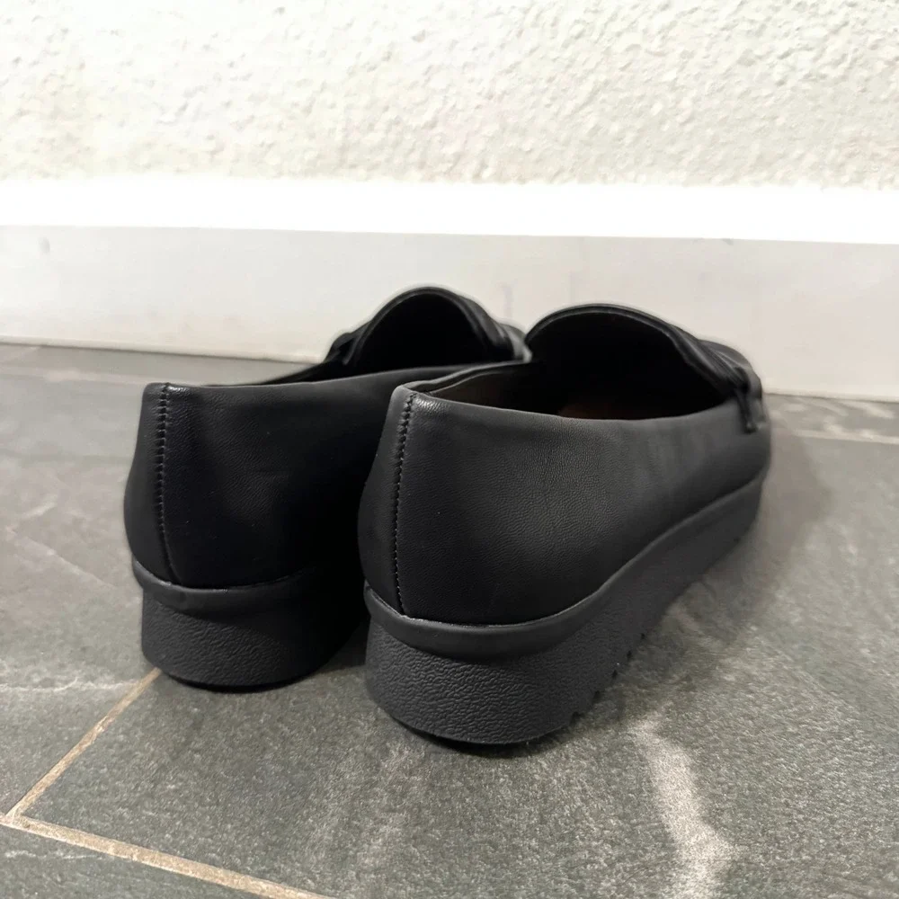 Baretraps Addison Black Loafers Womens 7.5M Comfort Memory Foam Slip On Academia